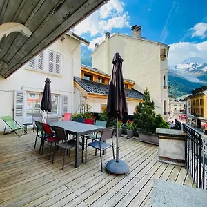 villa-leon.hotels-rhonealpes.com/