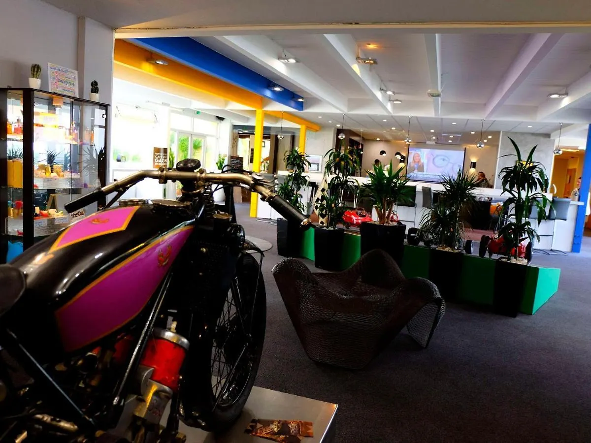 Novotel Marseille Est Porte D'Aubagne 4*,